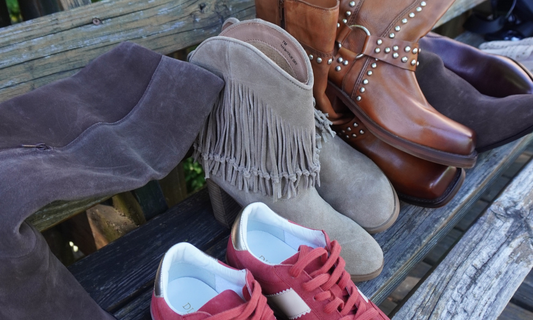 5 Pairs of Shoes That Go With Everything in Your Closet