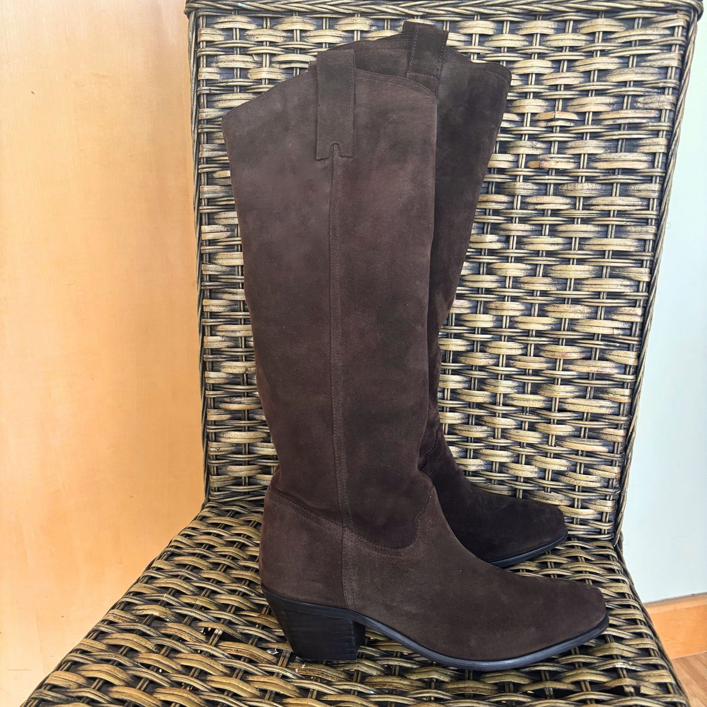 d931e40a-8dee-4b5c-94b7-3ce94d48e67f