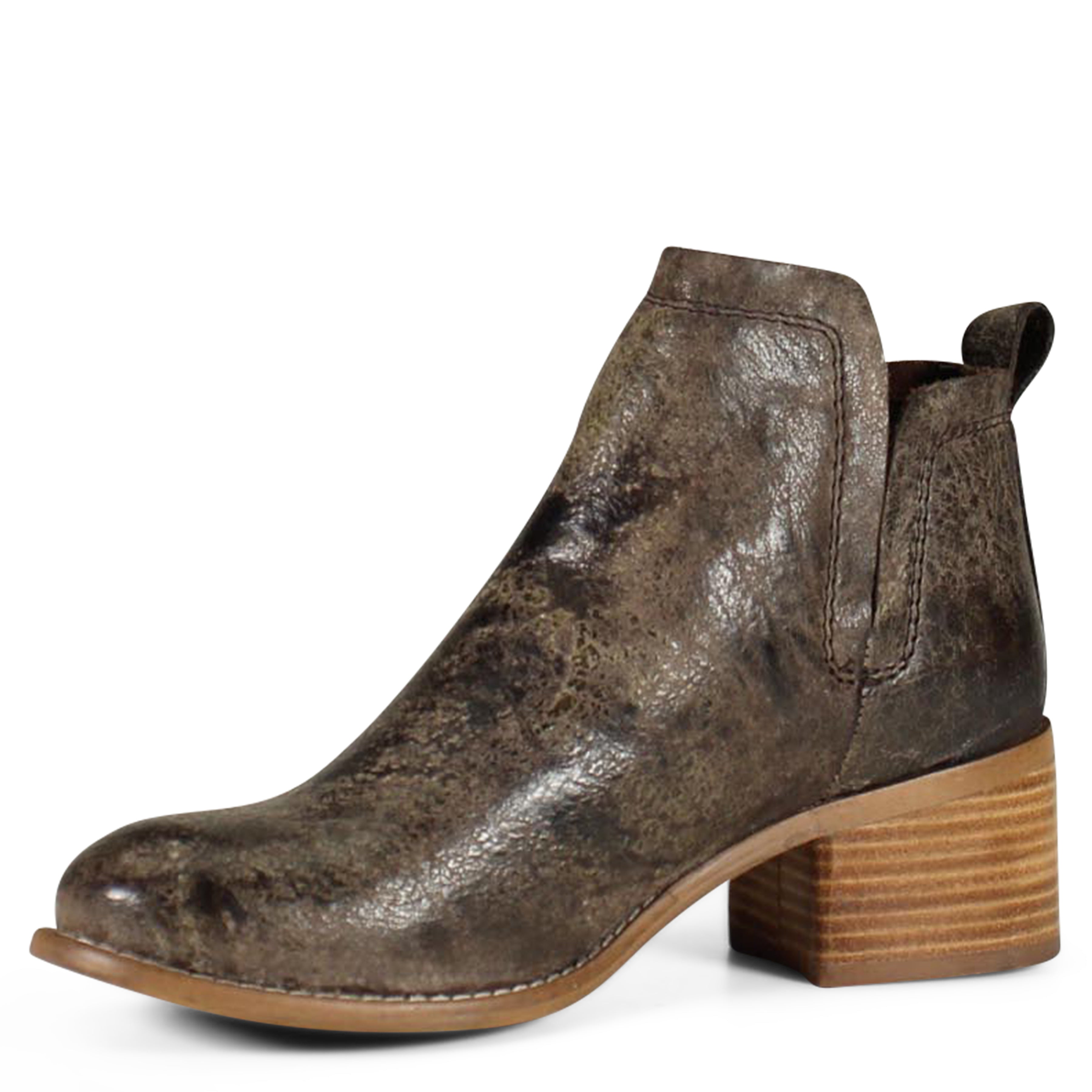 Colindale oak boots online