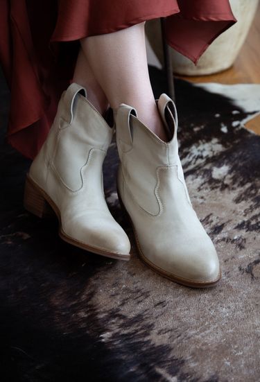 a7684546-7ed3-4829-b6bc-34318a5014a9